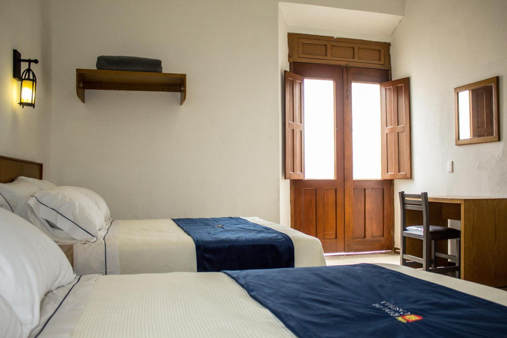 Hotel Real De Castilla Colonial Guadalajara Szoba fotó