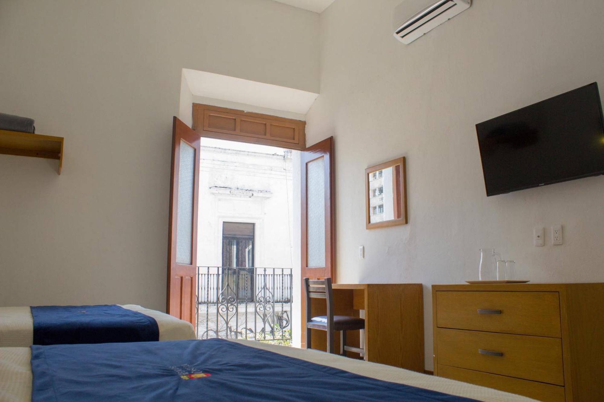 Hotel Real De Castilla Colonial Guadalajara Szoba fotó