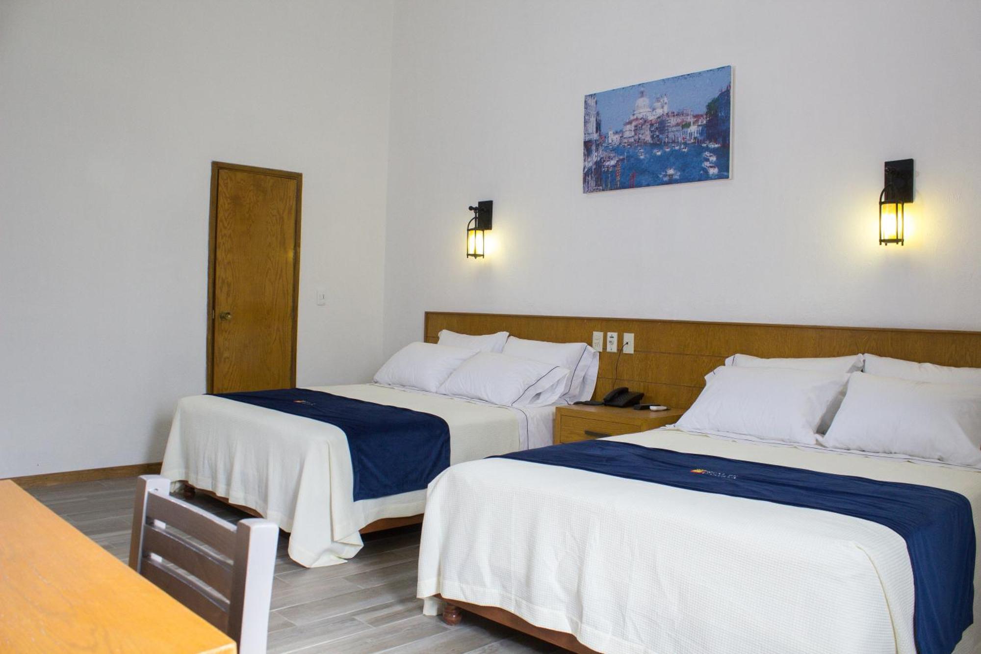 Hotel Real De Castilla Colonial Guadalajara Szoba fotó